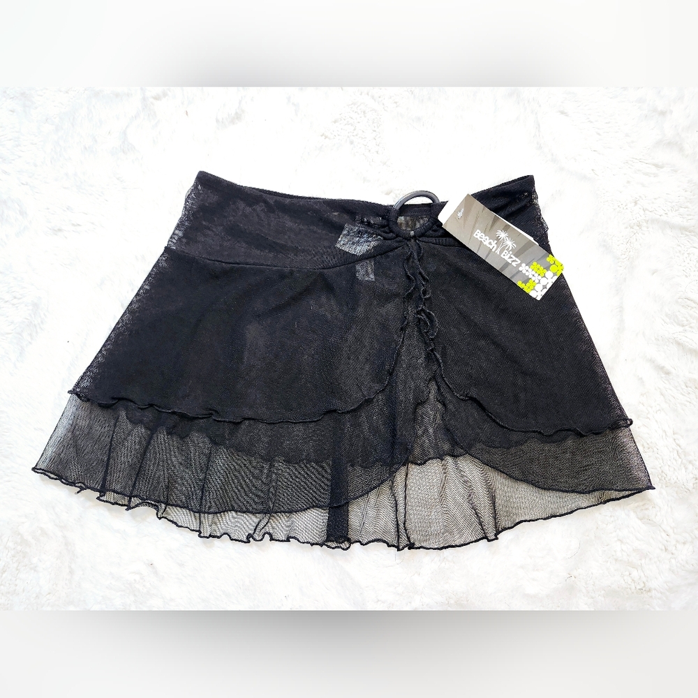 New, Vintge Swim suit Coverup Skirt In Size Medium, Sheer Black, Short & Cute